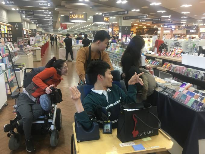 KakaoTalk_20191125_143249798_07.jpg
