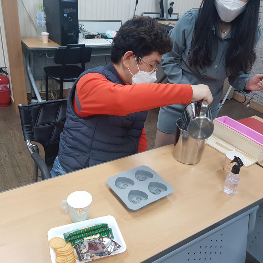 KakaoTalk_20210402_162324860_02.jpg