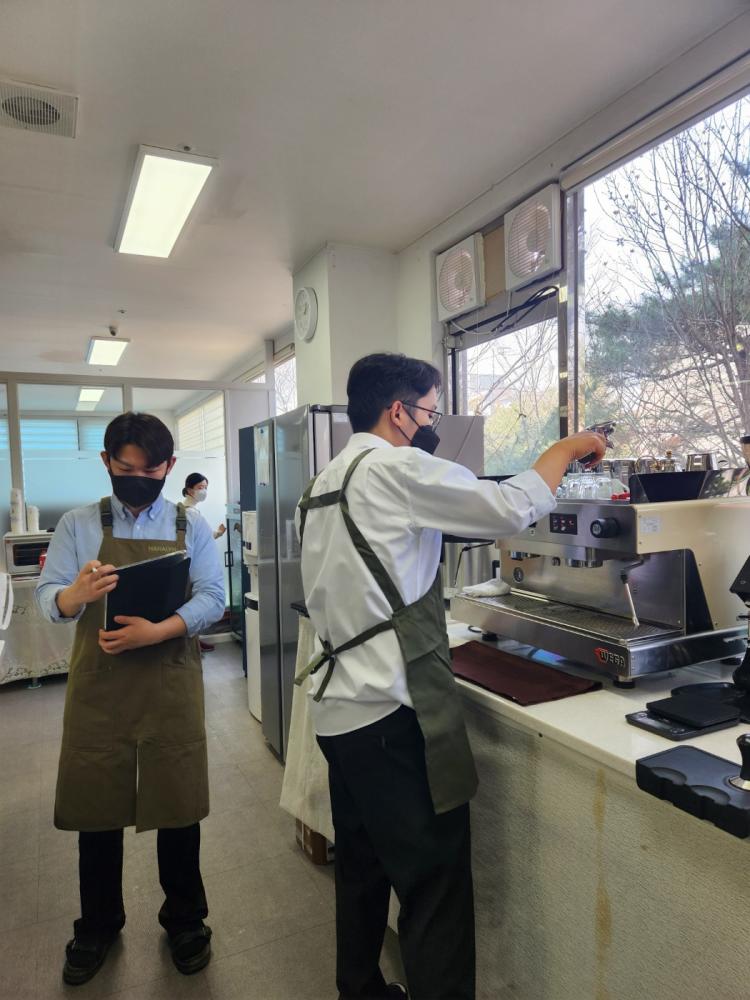 KakaoTalk_20230310_132946401_05.jpg